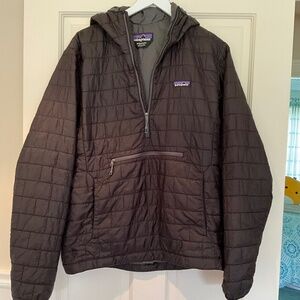 Patagonia Men’s down black hooded jacket size M half zip